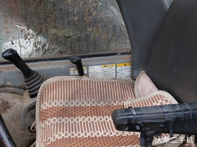 神钢 SK200-3 挖掘机