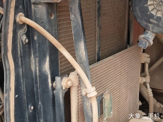 斗山 DX75 挖掘机