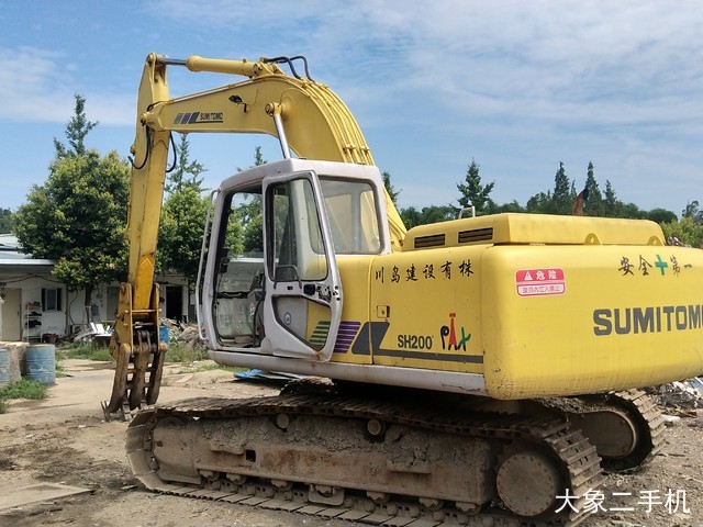 住友 SH200A3 挖掘机