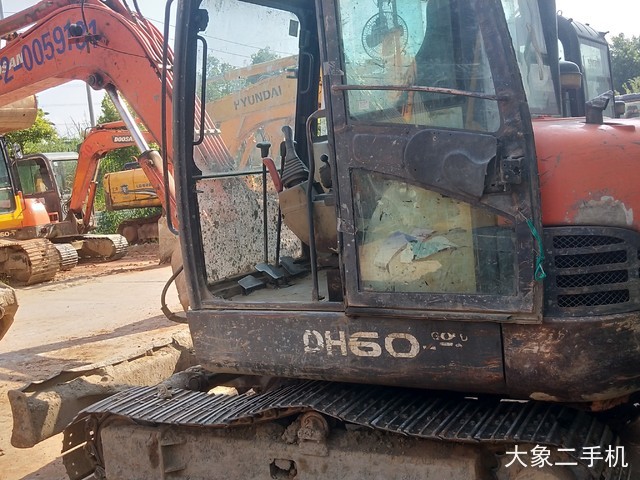 斗山 DH60-7 挖掘机