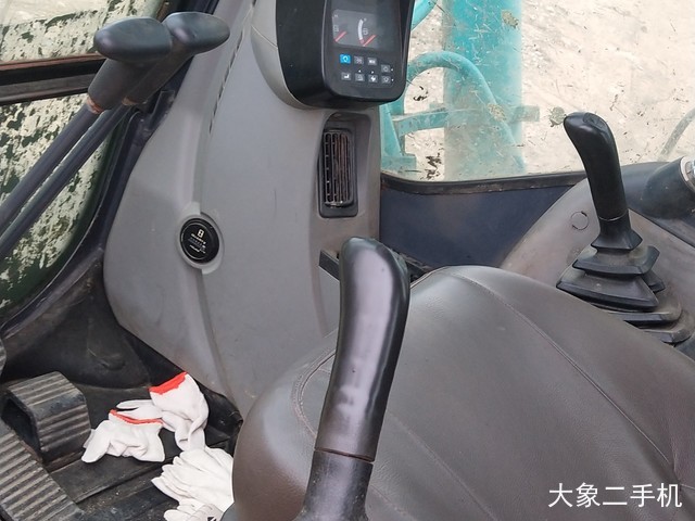 神钢 SK350LC-8 挖掘机