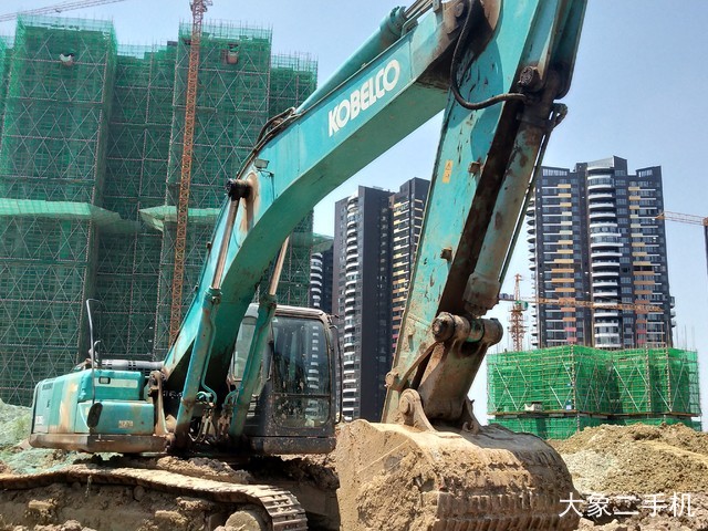 神钢 SK350LC-8 挖掘机