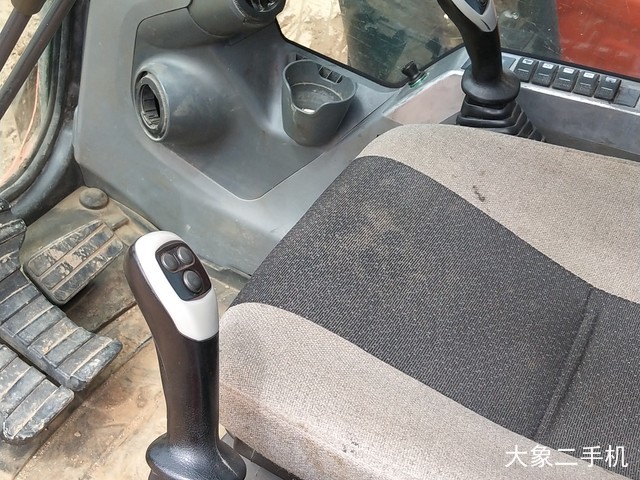 斗山 DX260LC-9C 挖掘机