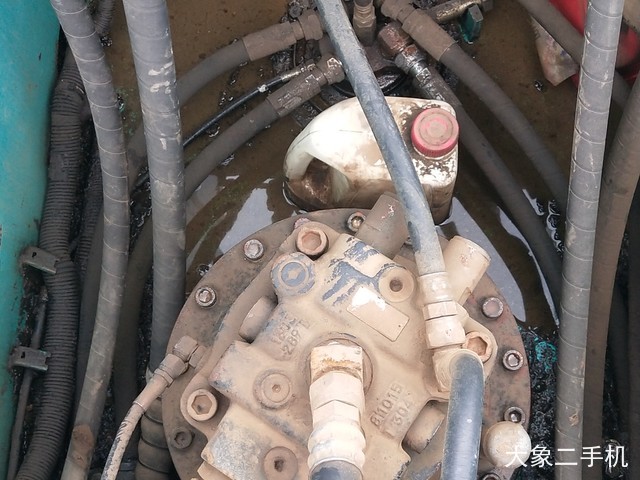 神钢 SK260LC-8 挖掘机