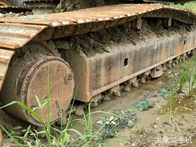 神钢 SK260LC-8 挖掘机