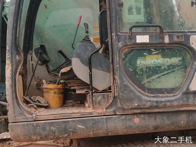 神钢 SK260LC-8 挖掘机