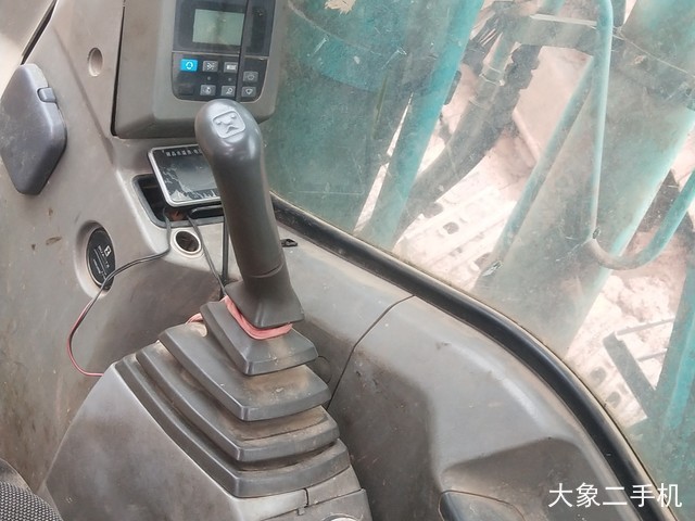 神钢 SK250-6E 挖掘机