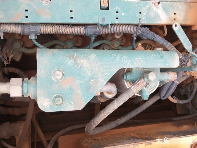 沃尔沃 EC210B 挖掘机