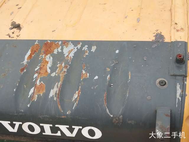 沃尔沃 EC240BLC 挖掘机