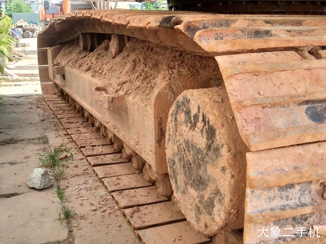 沃尔沃 EC210BLC 挖掘机