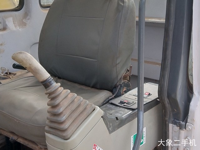 住友 SH200A3 挖掘机