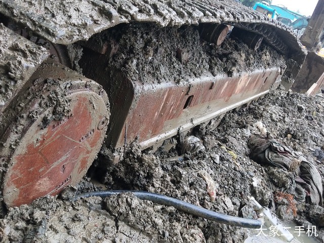 神钢 SK260LC-8 挖掘机