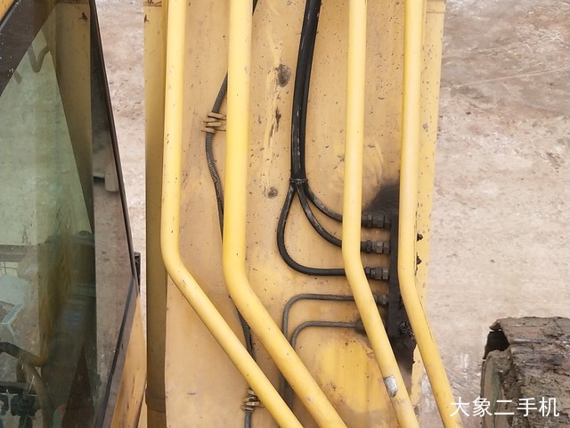 小松 PC240LC-8 挖掘机