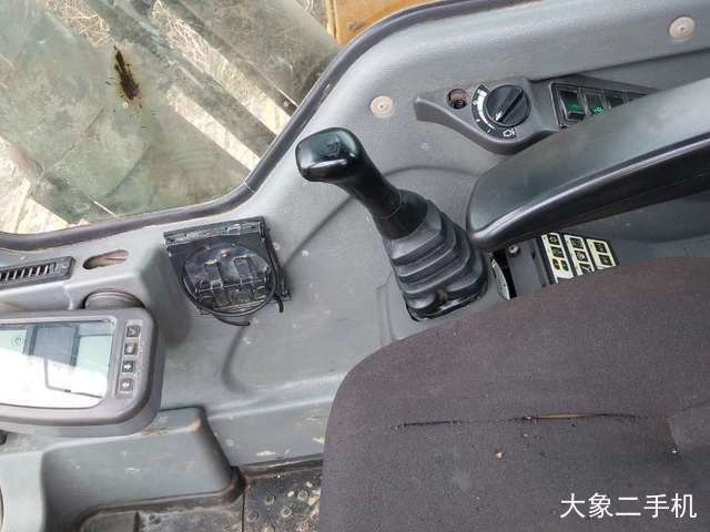 沃尔沃 EC240BLC 挖掘机