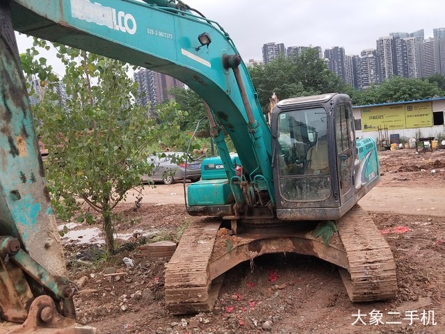 神钢 SK260LC-8 挖掘机