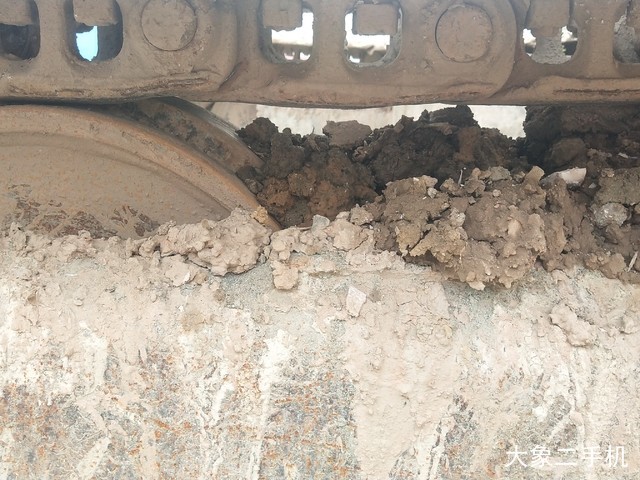 神钢 SK230-6E 挖掘机