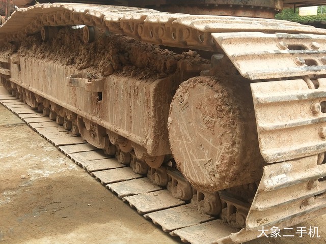 神钢 SK260LC-8 挖掘机