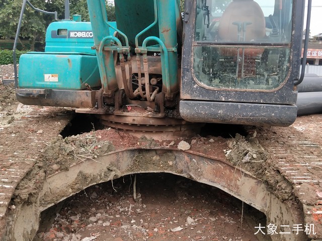 神钢 SK260LC-8 挖掘机