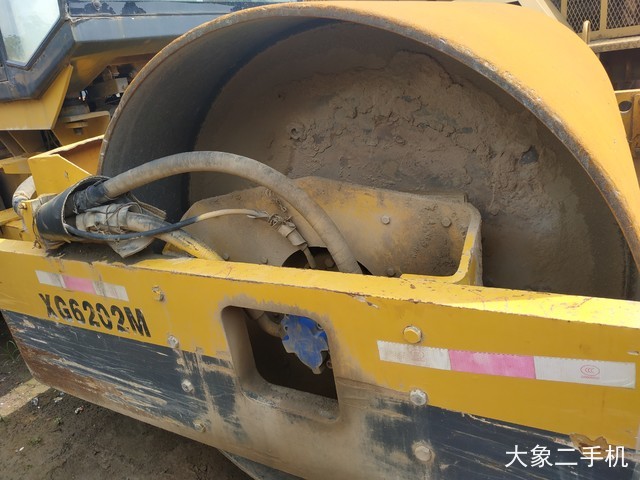 厦工 XG6202M 压路机