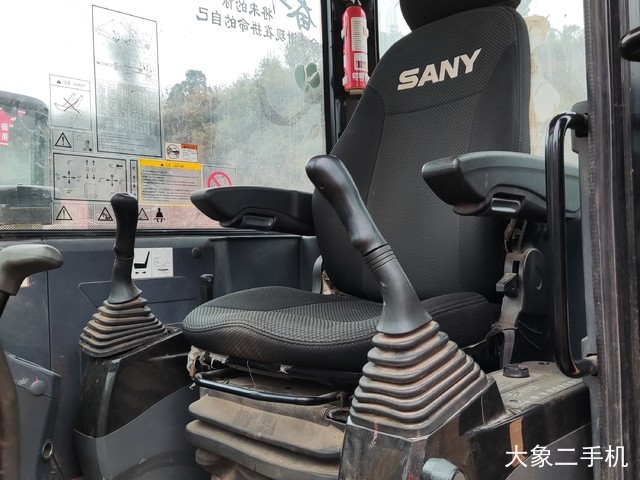 三一重工 SY55C 挖掘机