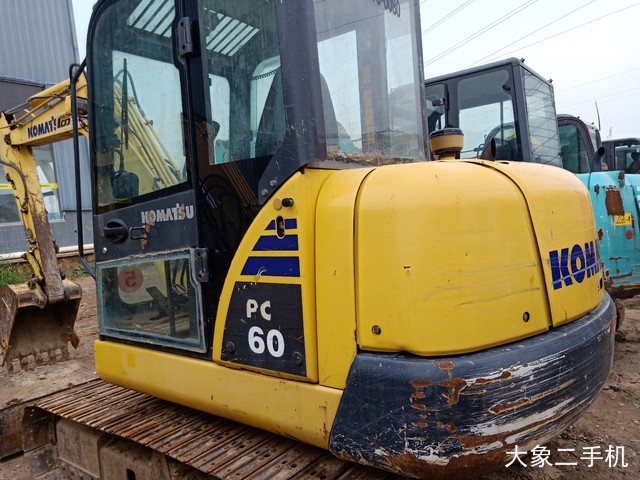 小松 PC56-7 挖掘机