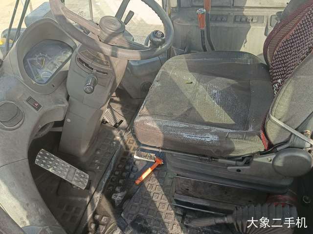 山东临工 L955F 装载机