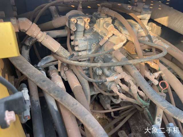 沃尔沃 EC200D 挖掘机