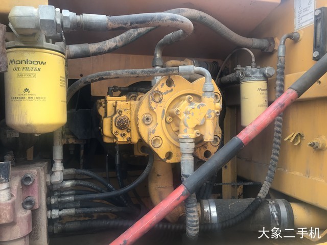 龙工 LG6225D 挖掘机