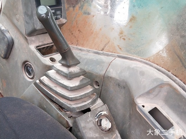 神钢 SK250-6E 挖掘机