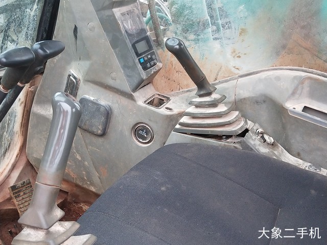 神钢 SK250-6E 挖掘机