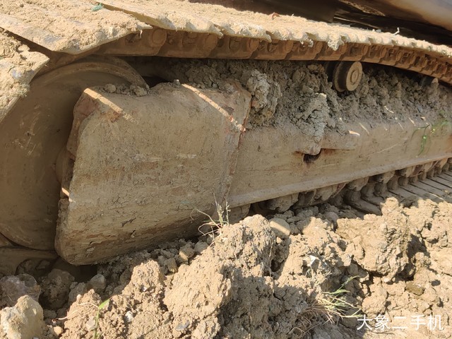 现代 R225LC-7 挖掘机