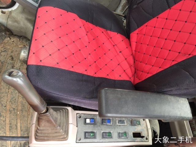 斗山 DH220-5 挖掘机