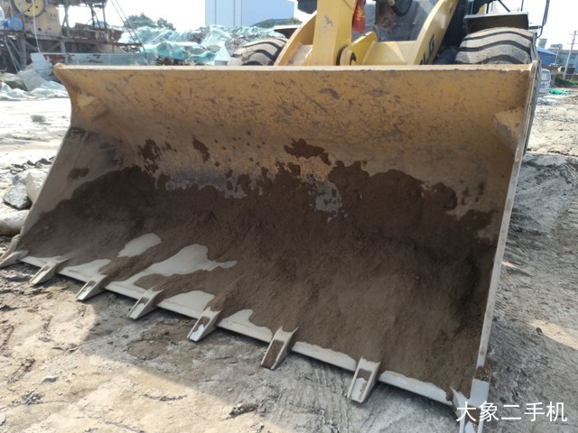 山东临工 L955F 装载机