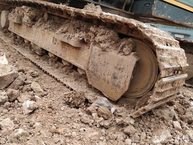 徐工 XE135D 挖掘机