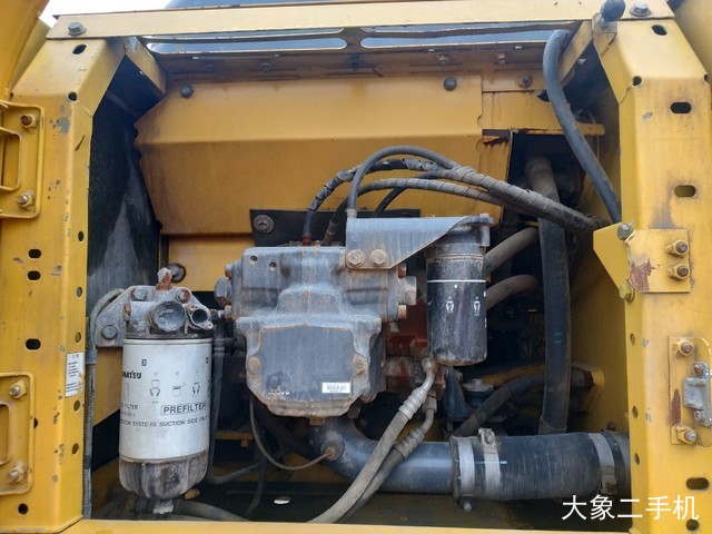 小松 PC220-8M0 挖掘机