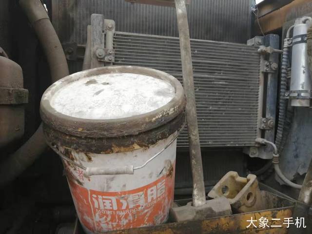 三一重工 SY215C-8 挖掘机