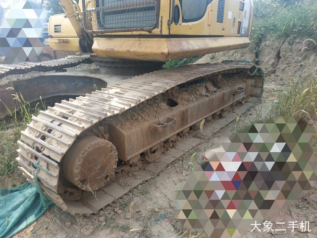 小松 PC240LC-8 挖掘机