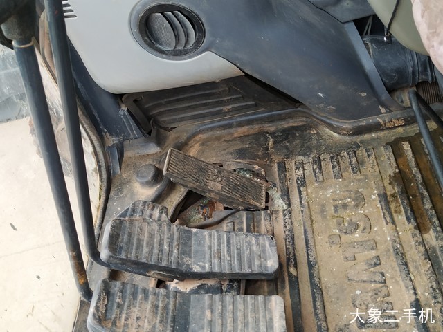 小松 PC240LC-8 挖掘机