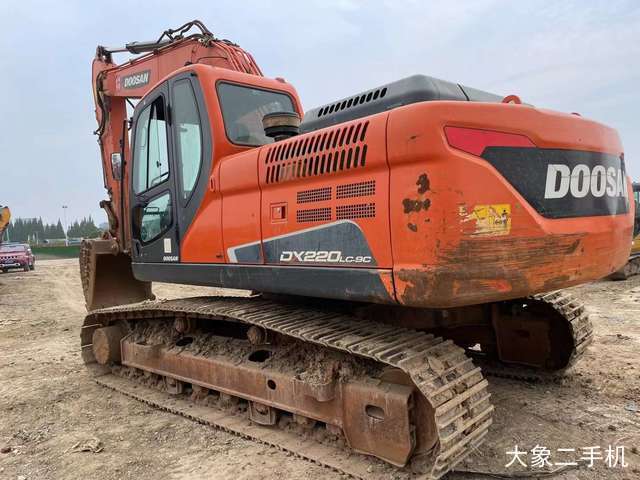 斗山 DX220LC-9C 挖掘机