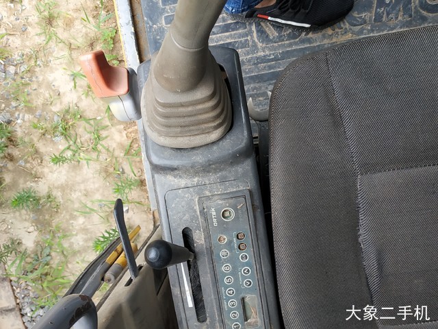 徐工 XE65D 挖掘机