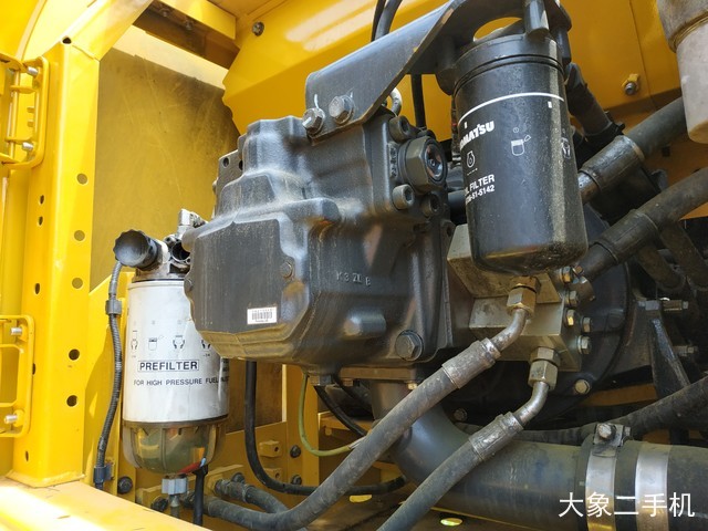 小松 PC210-8M0 挖掘机