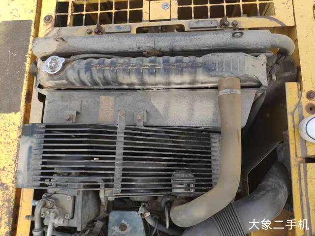 小松 PC220-6 挖掘机