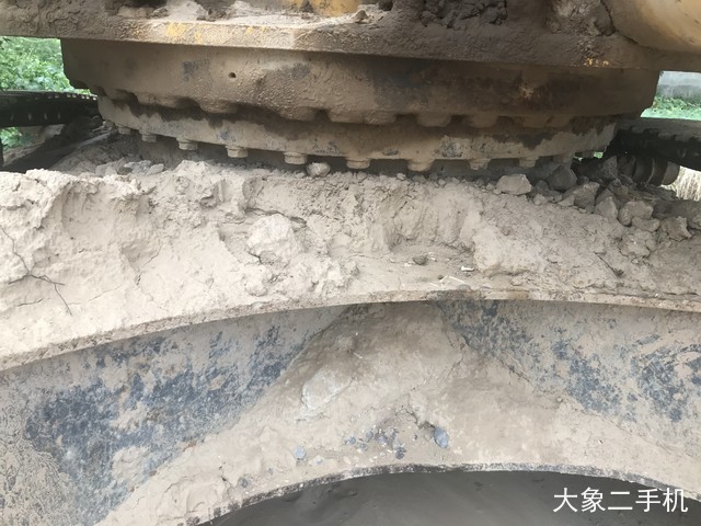 小松 PC200LC-8(600mm履带板) 挖掘机