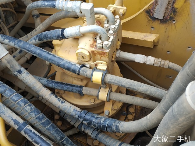 小松 PC240LC-8M0 挖掘机