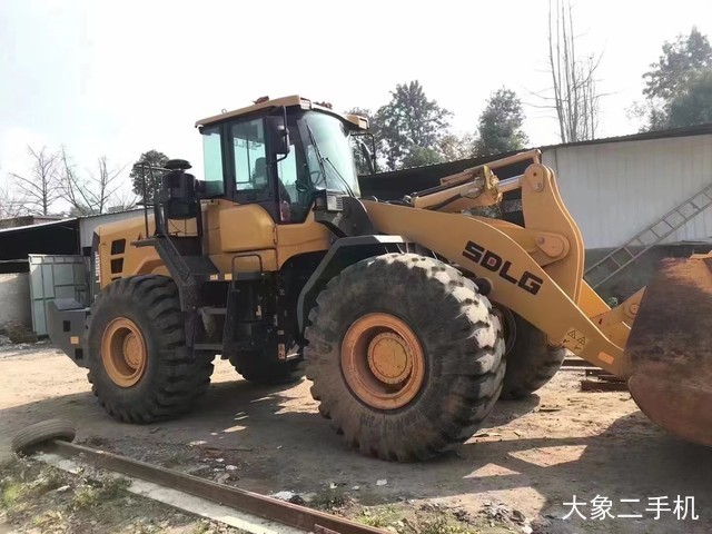 山东临工 L968F 装载机