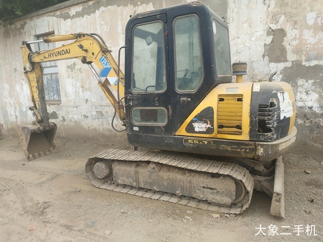 现代 R55-7 挖掘机