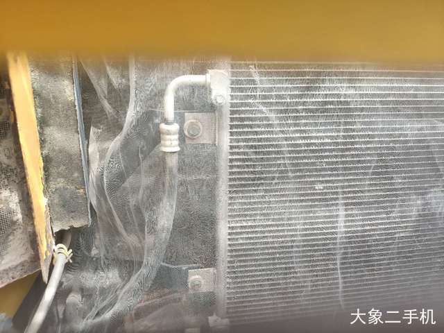 小松 PC220-8 挖掘机