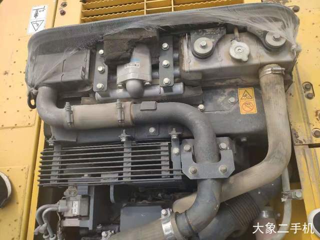 小松 PC220-8 挖掘机