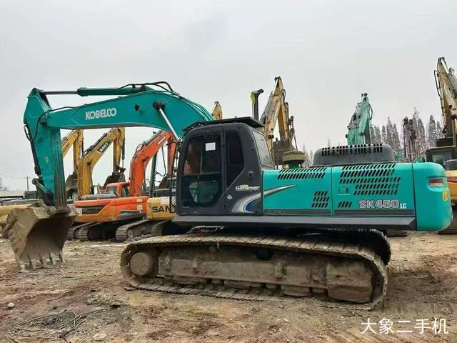 神钢 SK380D 挖掘机