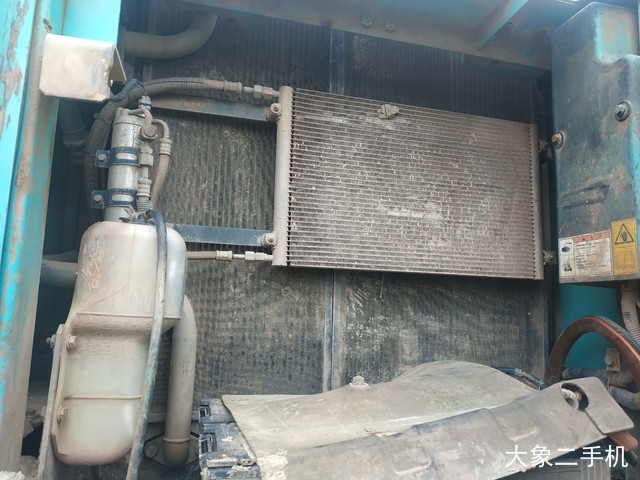 神钢 SK260LC-8 挖掘机